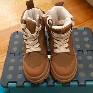 Toddler boots 7.5 h &m
